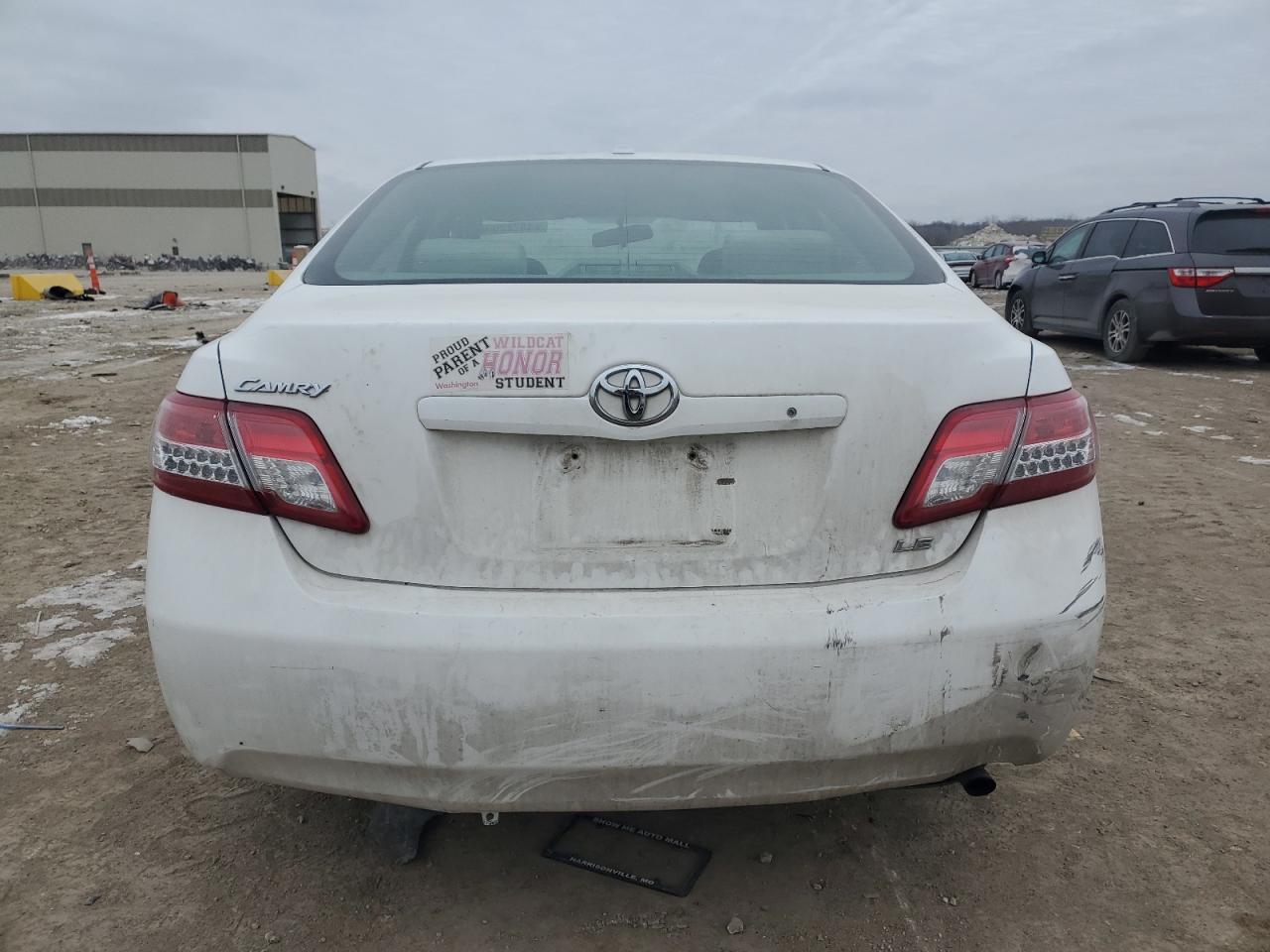 2011 Toyota Camry - Image 6