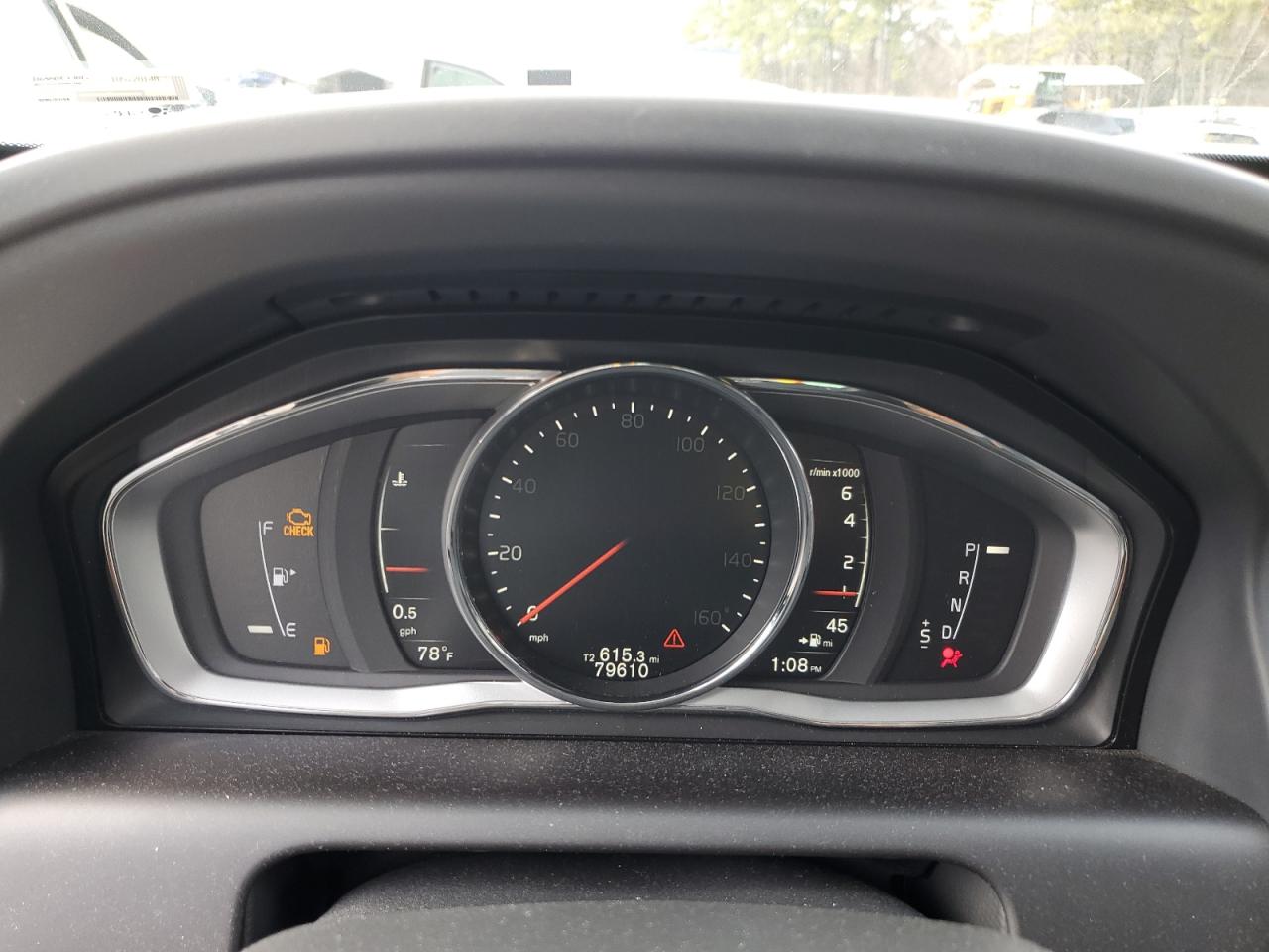 2017 Volvo XC60 - Image 9