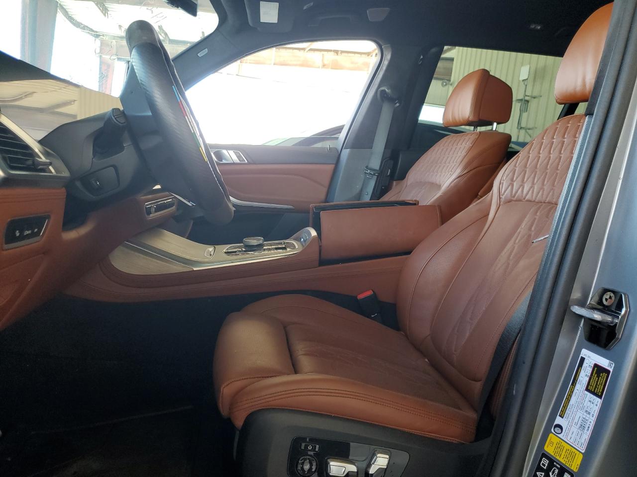 2024 BMW X7 - Image 7