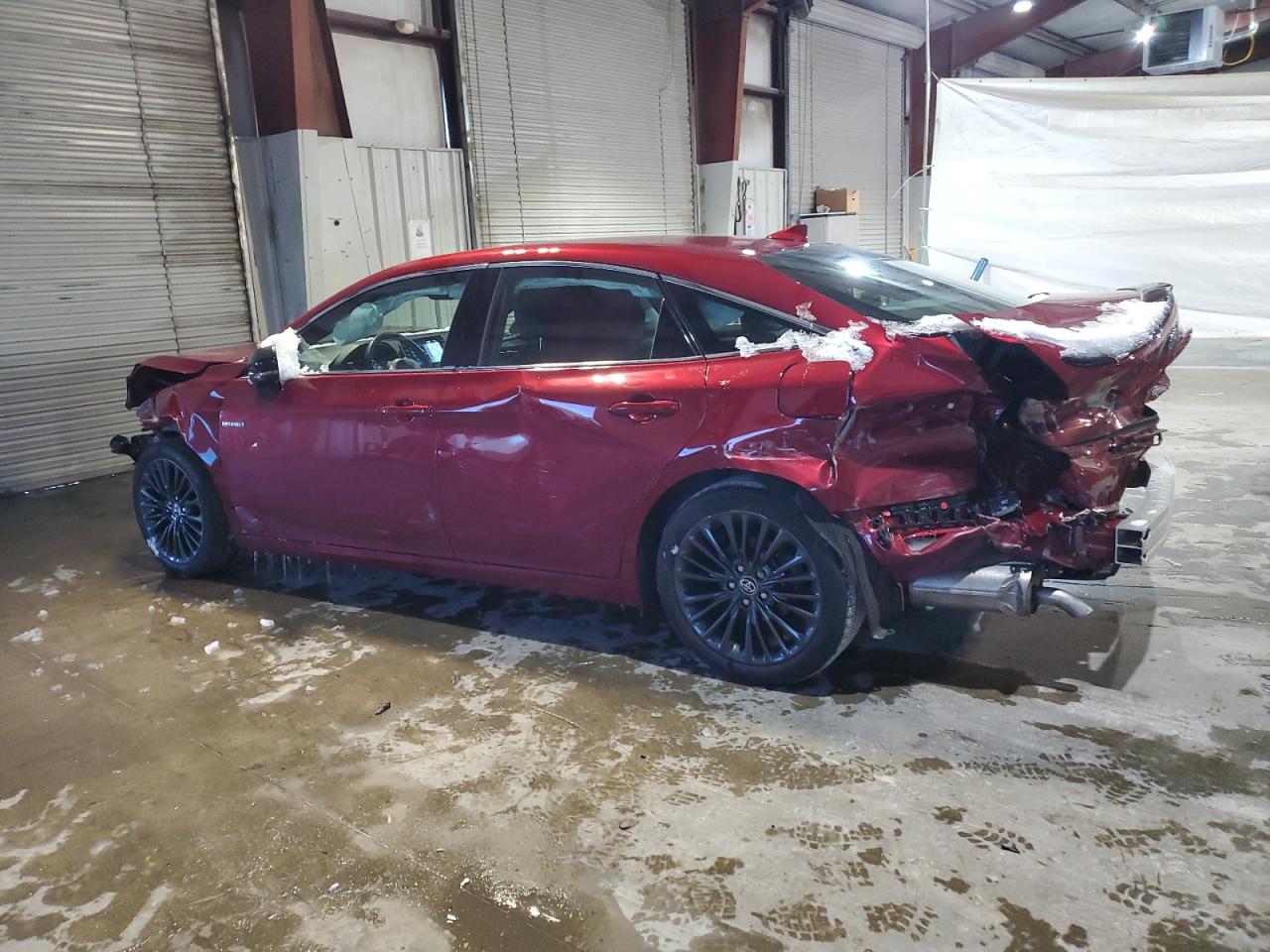 2020 Toyota Avalon - Image 2