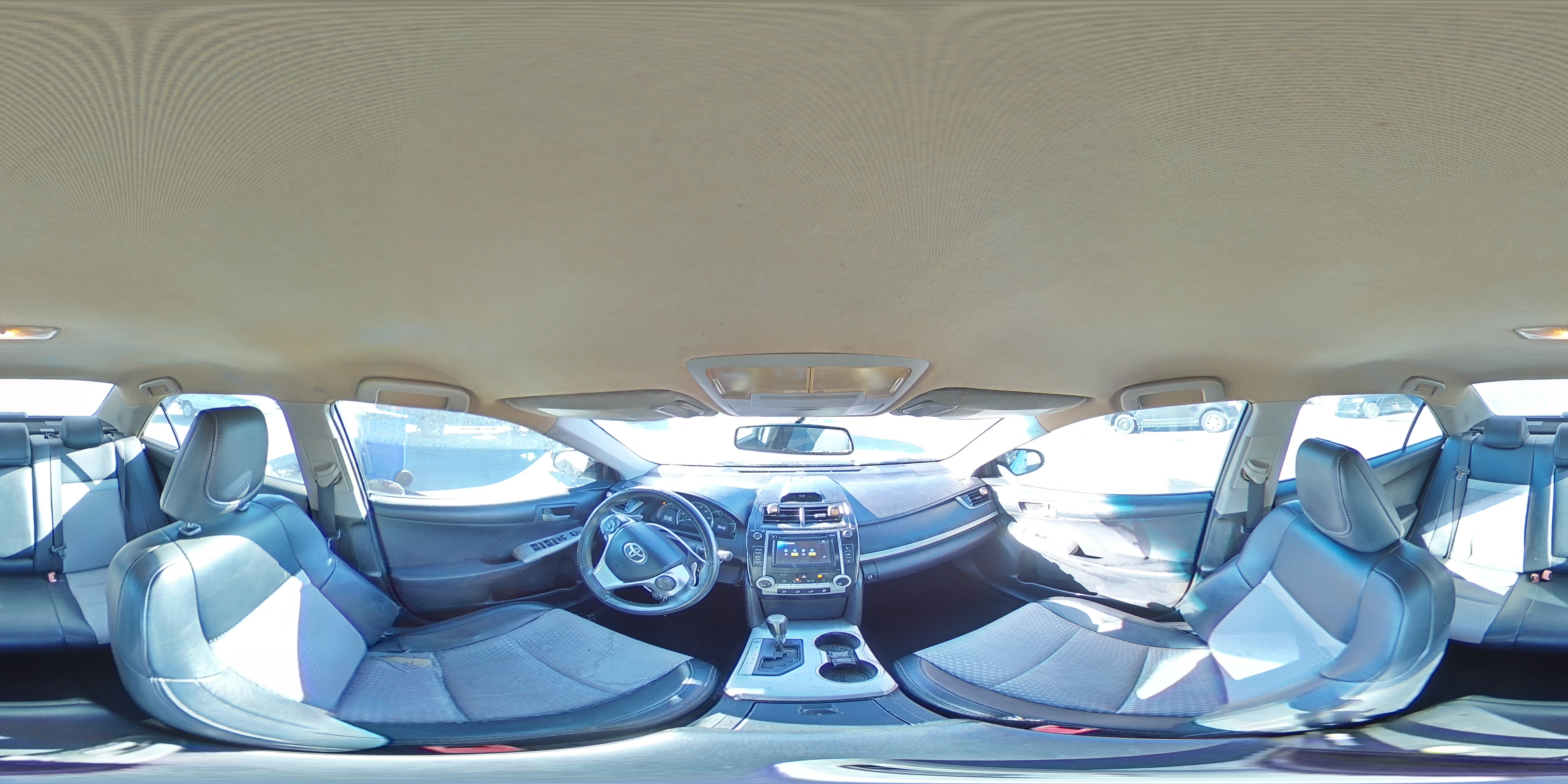 2012 Toyota Camry - Image 13