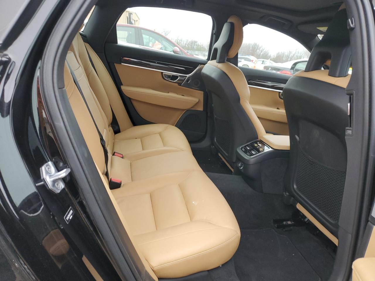 2017 Volvo S90 - Image 10