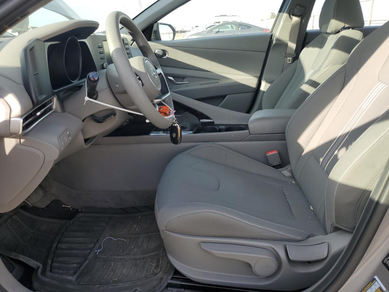 2023 Hyundai Elantra - Image 7