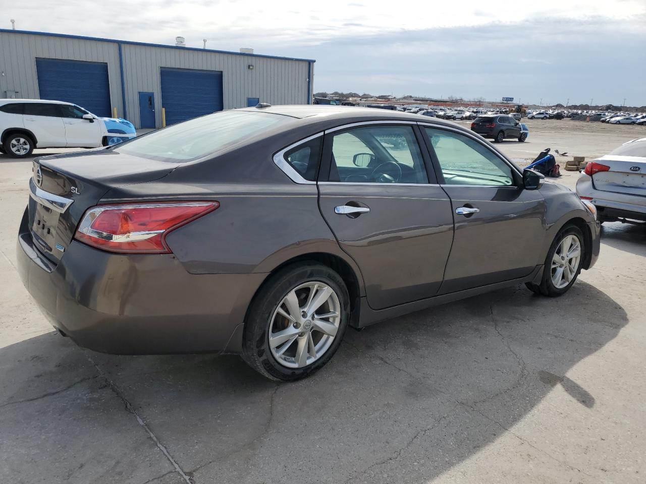 2013 Nissan Altima - Image 3