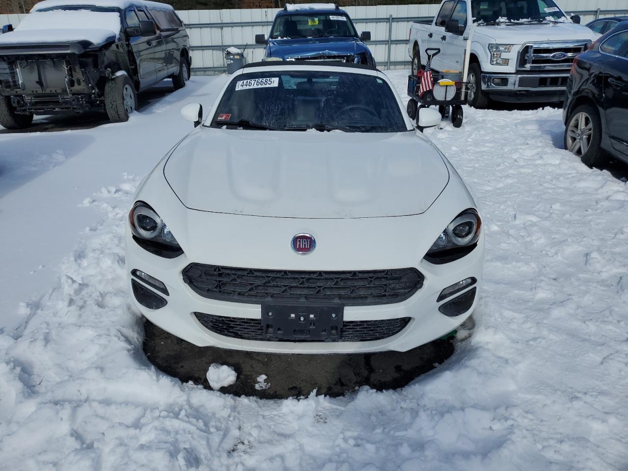 2018 Fiat 124 Spider - Image 5