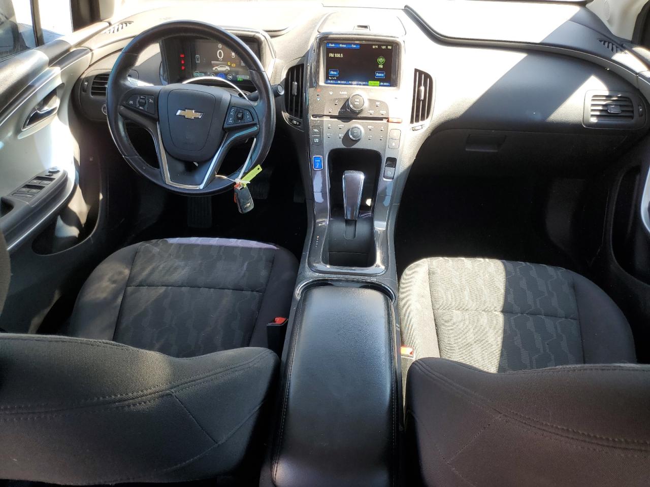 2015 Chevrolet Volt - Image 8