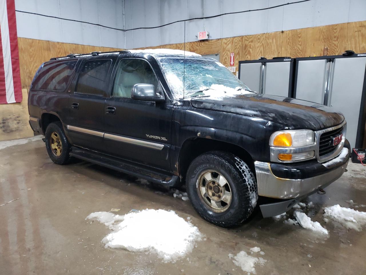 2000 GMC Yukon - Image 4