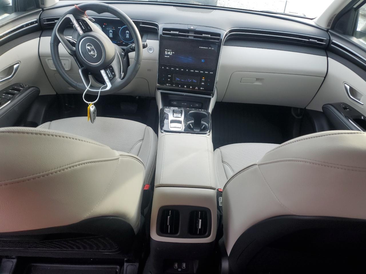 2024 Hyundai Tucson - Image 8