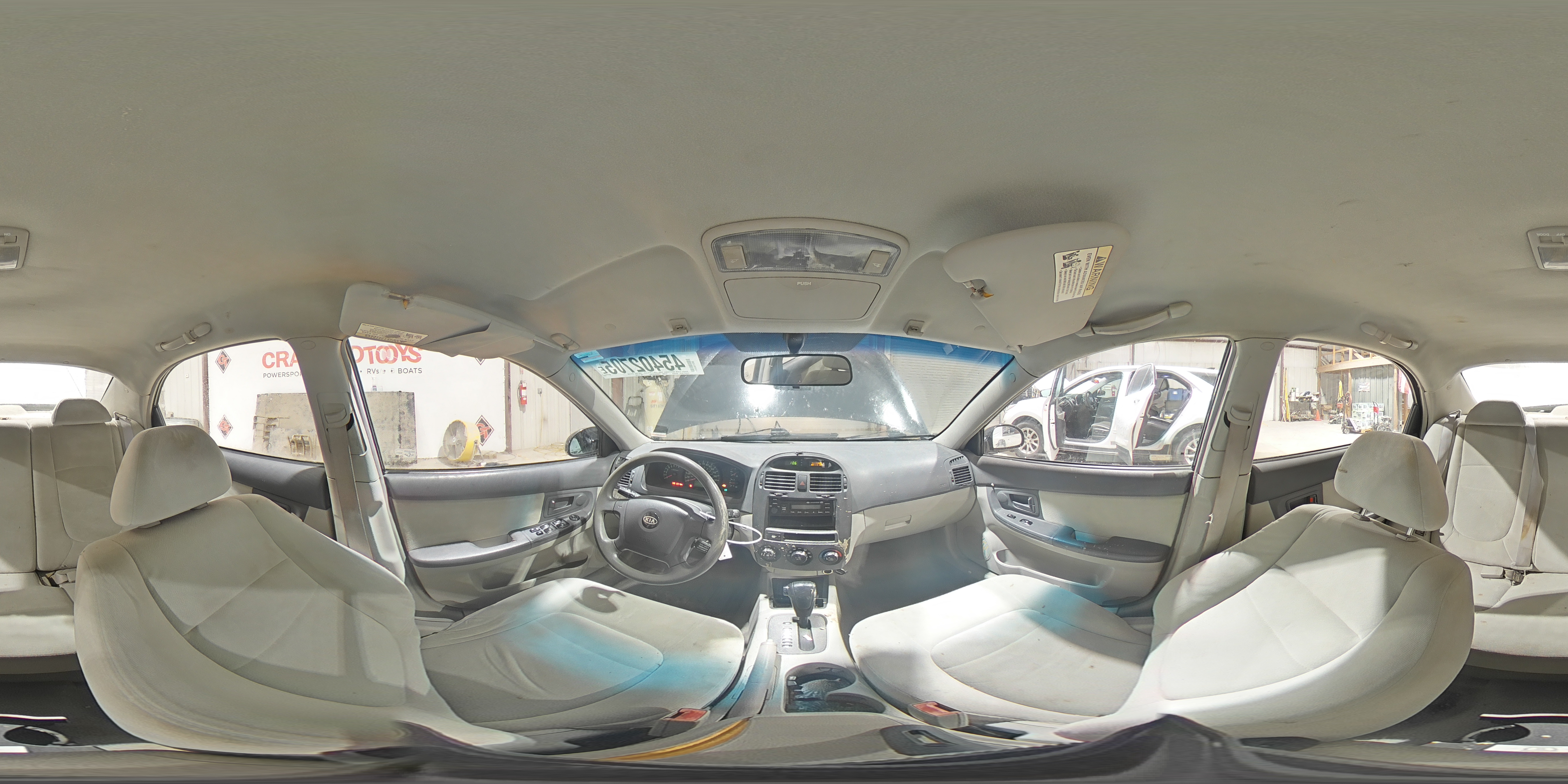 2004 Kia Spectra - Image 13