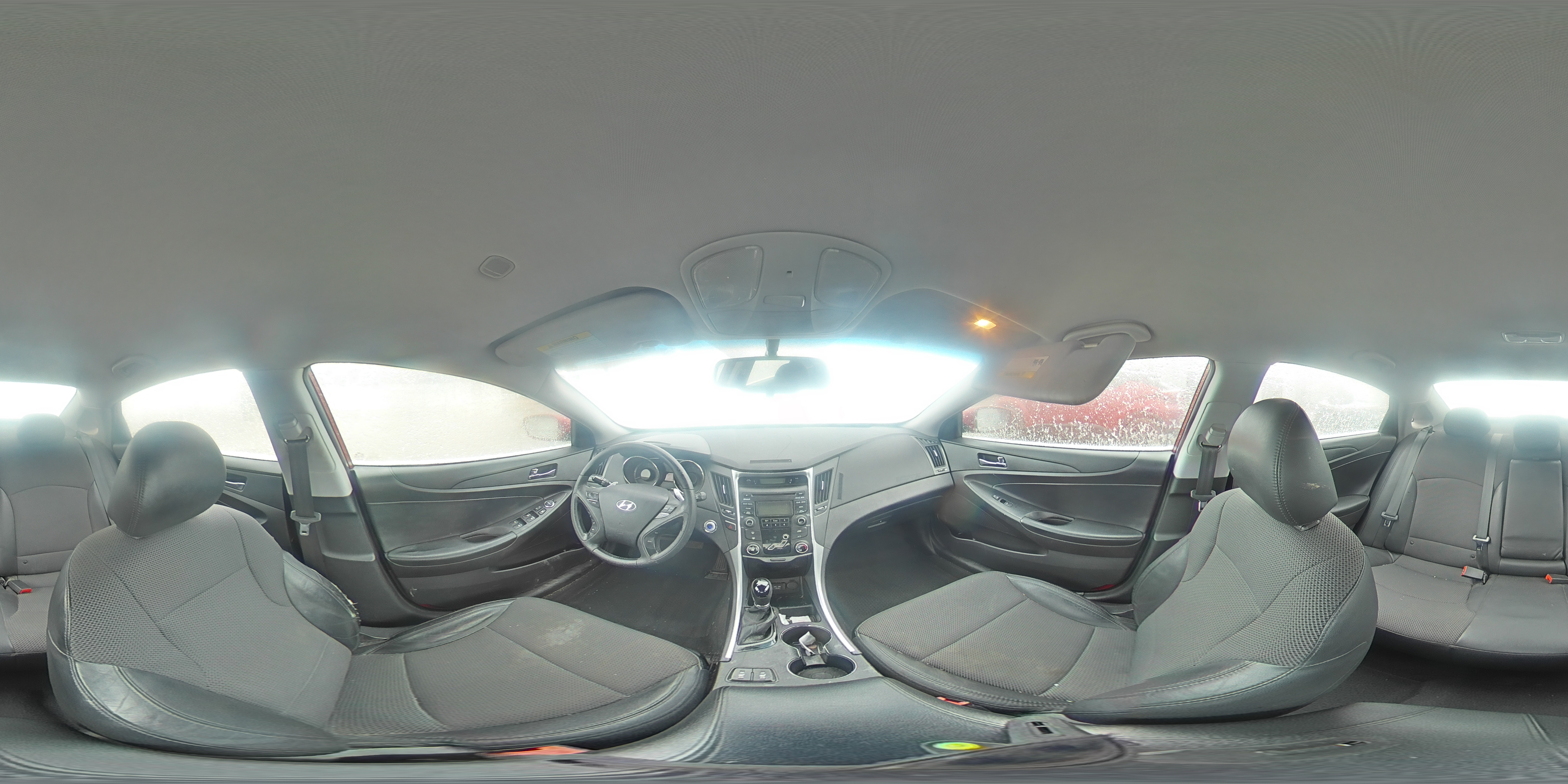 2013 Hyundai Sonata - Image 13