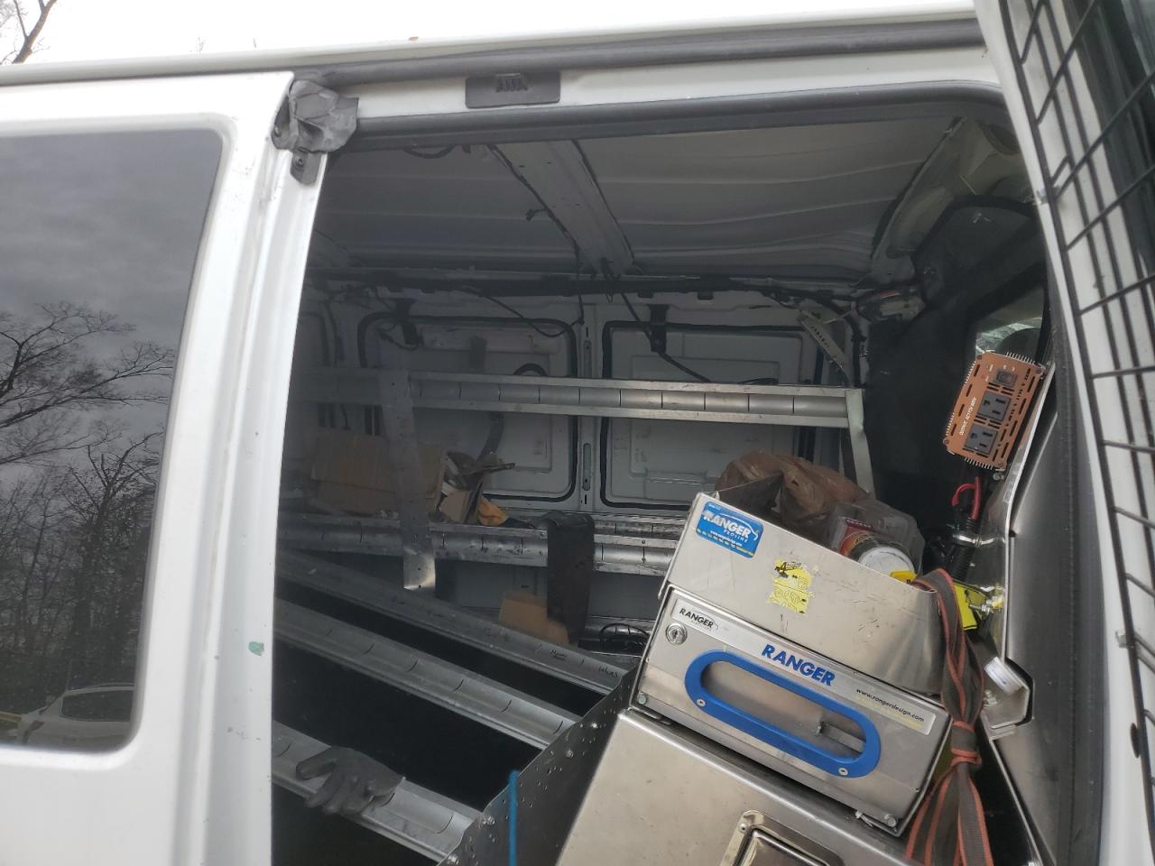 2014 Chevrolet Express - Image 11