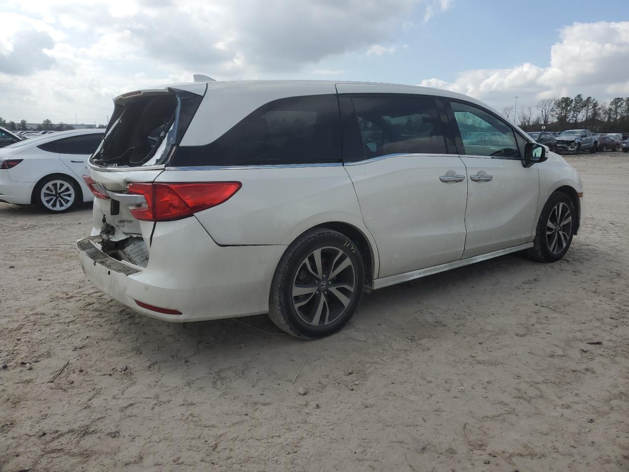 2018 Honda Odyssey - Image 3
