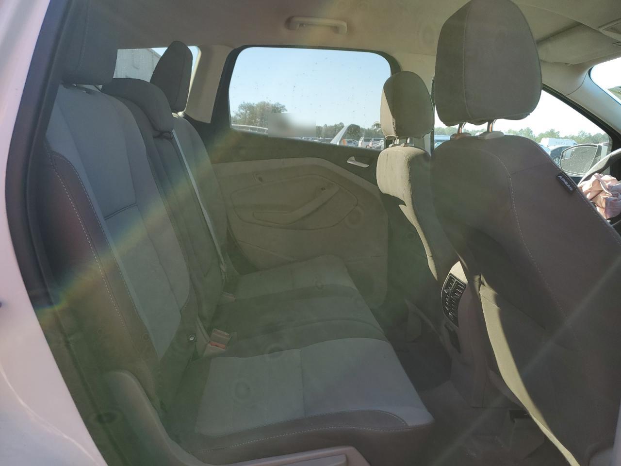 2015 Ford Escape - Image 12