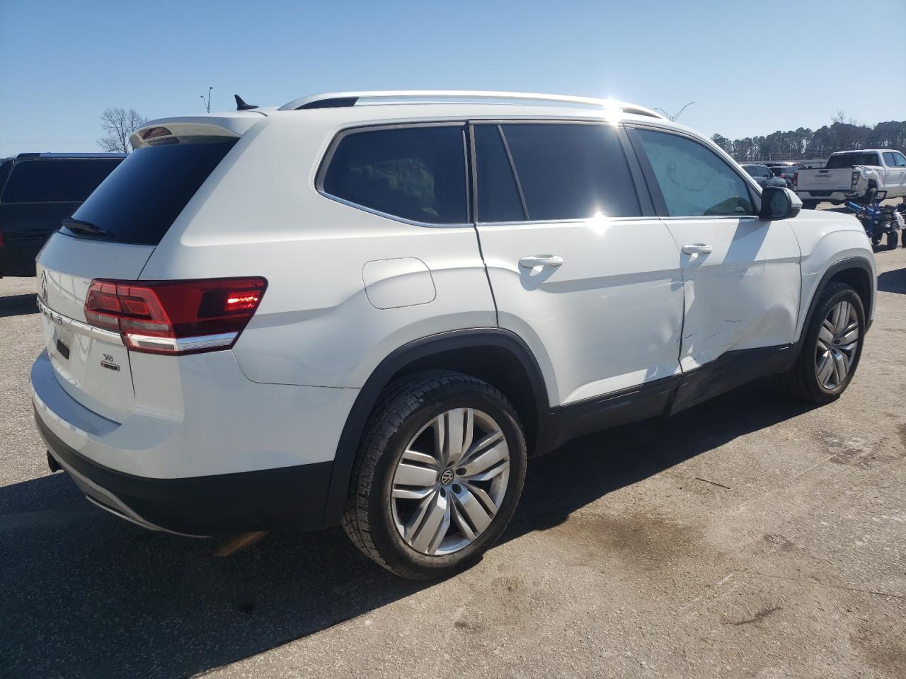 2019 Volkswagen Atlas - Image 3