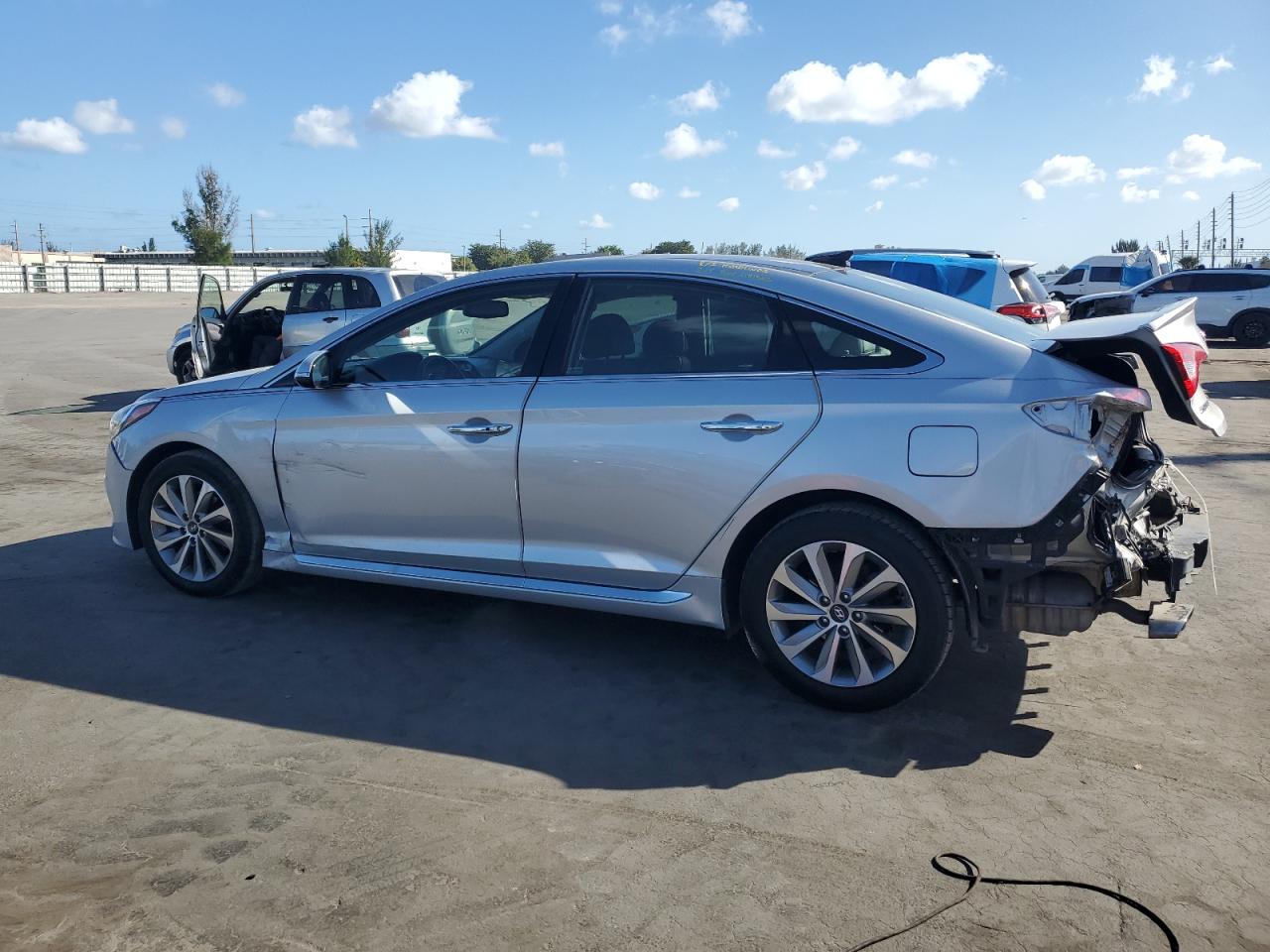 2015 Hyundai Sonata - Image 2