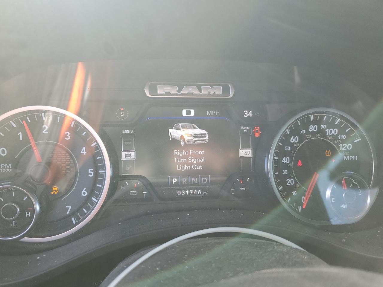 2022 RAM 1500 - Image 9