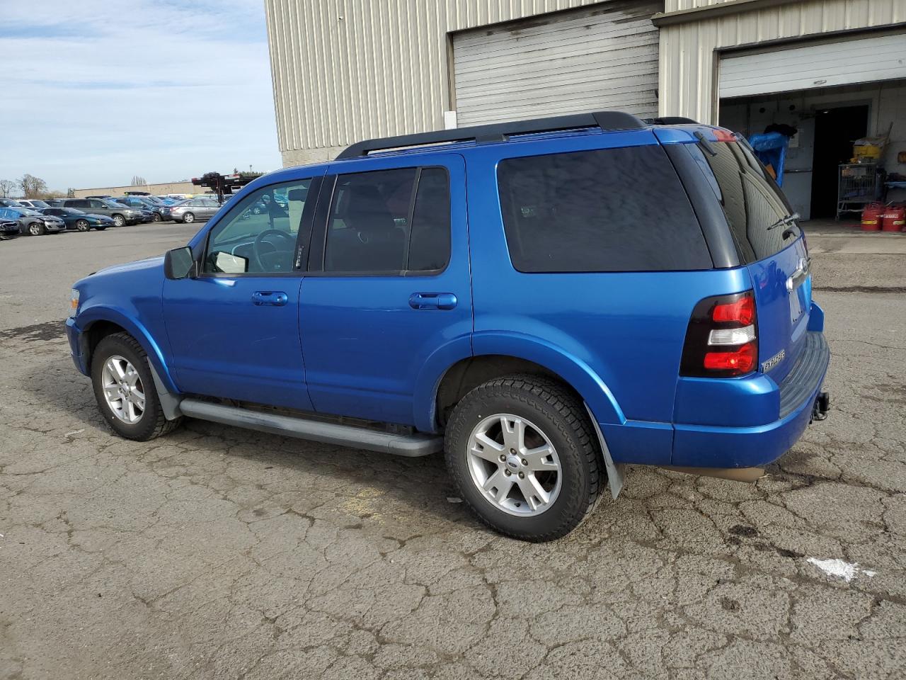 2010 Ford Explorer - Image 2