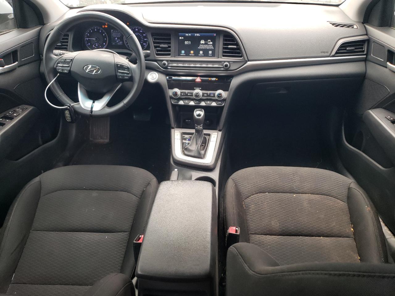 2020 Hyundai Elantra - Image 8