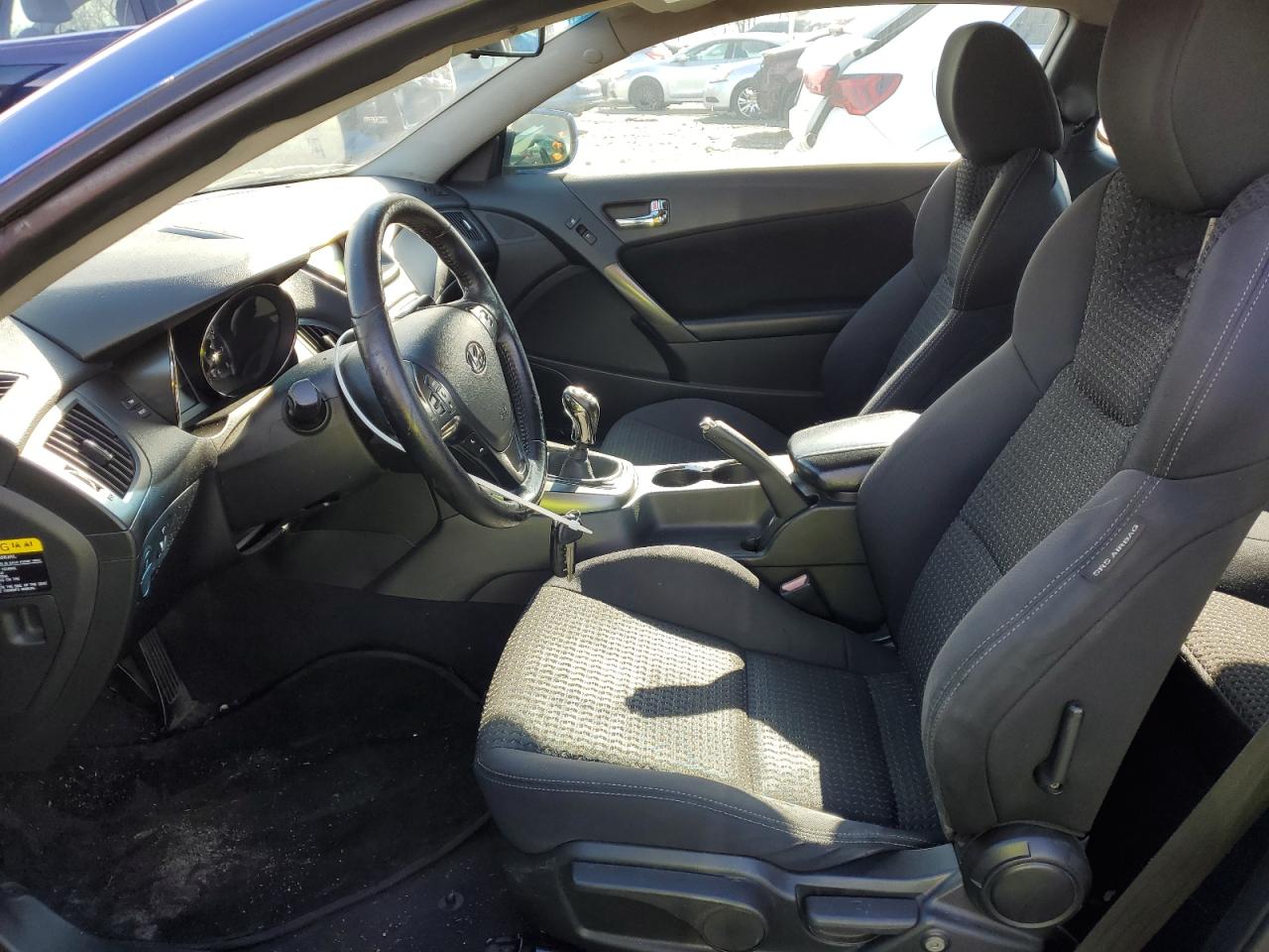 2011 Hyundai Genesis - Image 7
