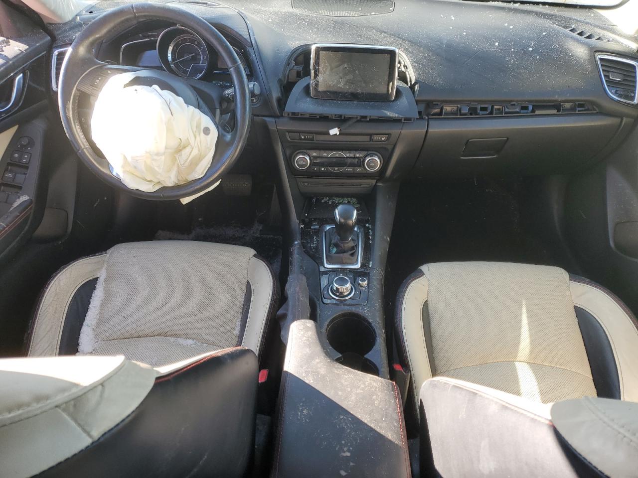 2015 Mazda 3 - Image 8