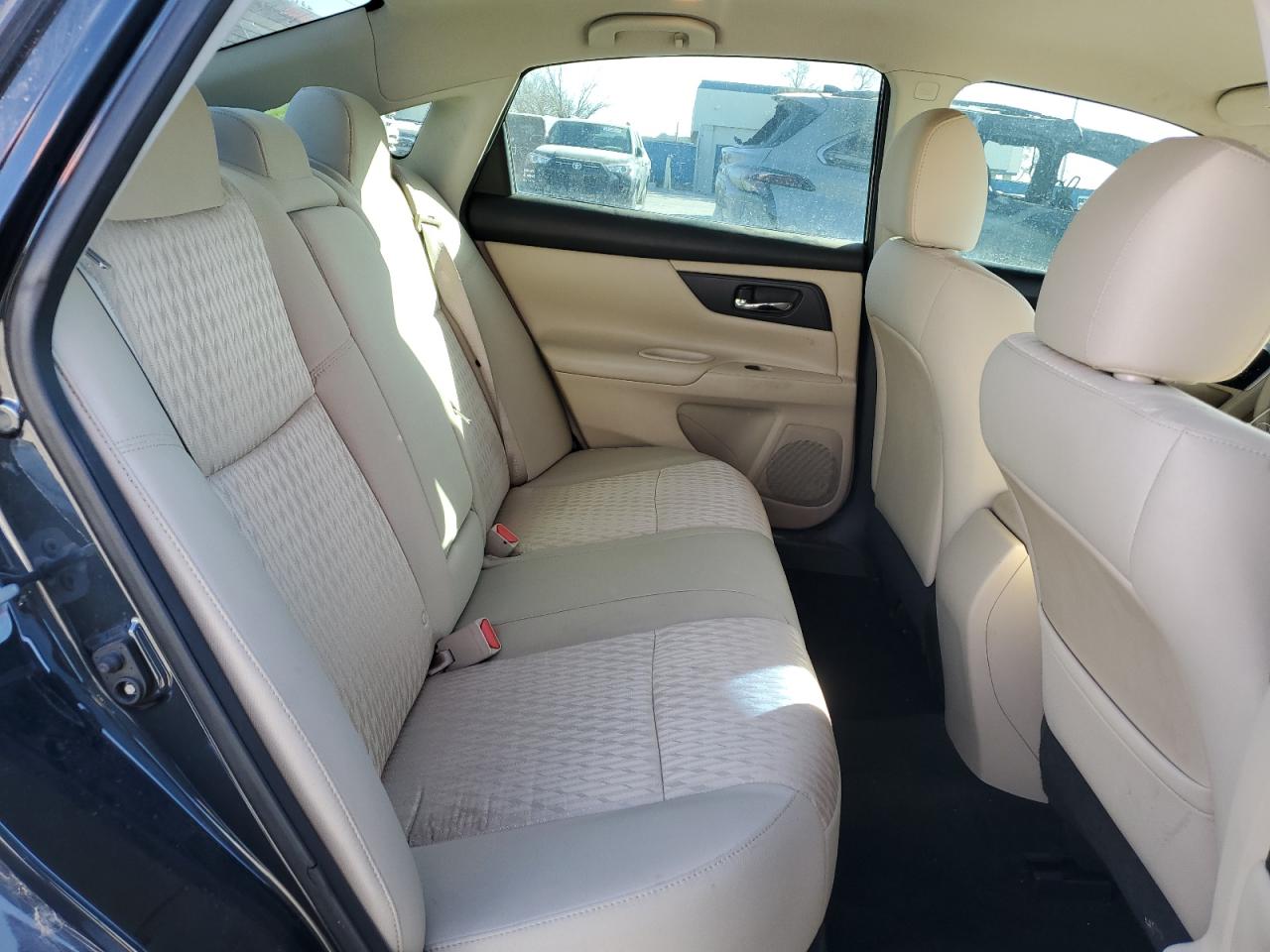 2016 Nissan Altima - Image 10