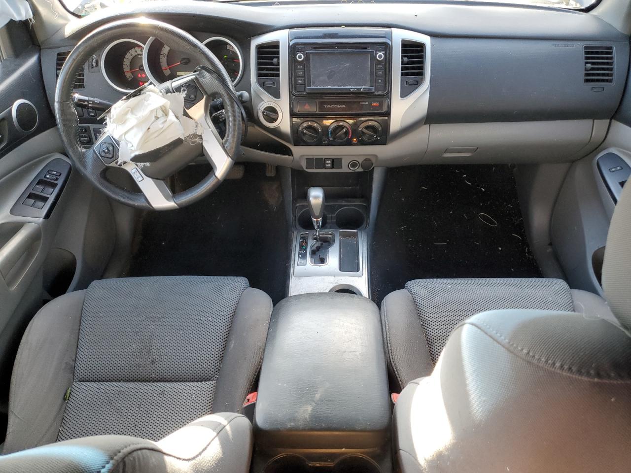 2015 Toyota Tacoma - Image 8
