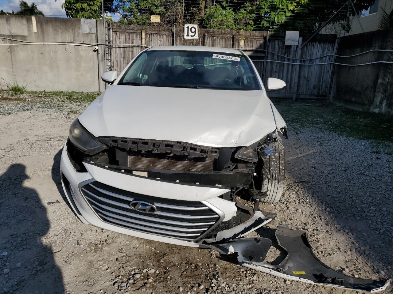 2018 Hyundai Elantra - Image 5