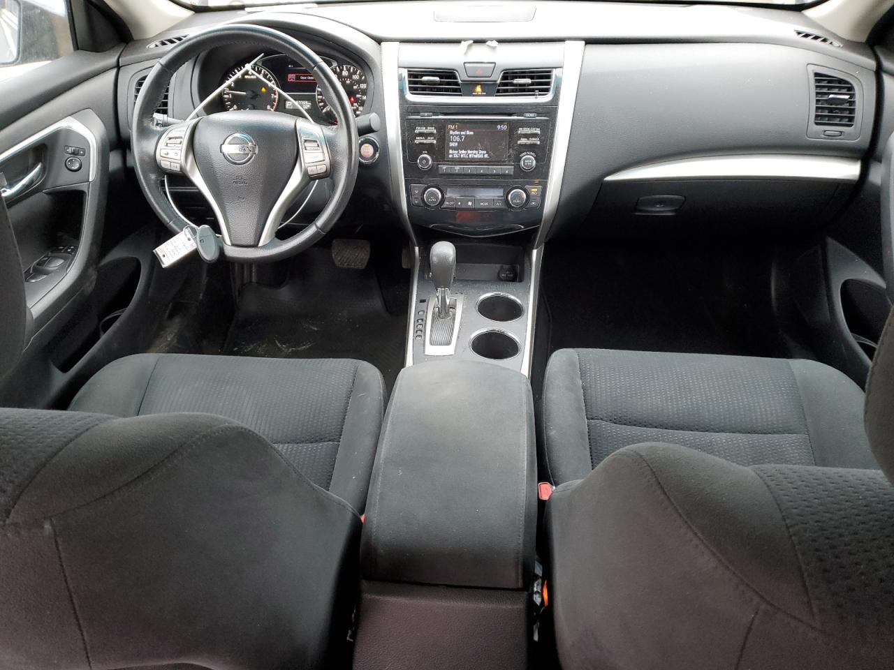 2015 Nissan Altima - Image 8