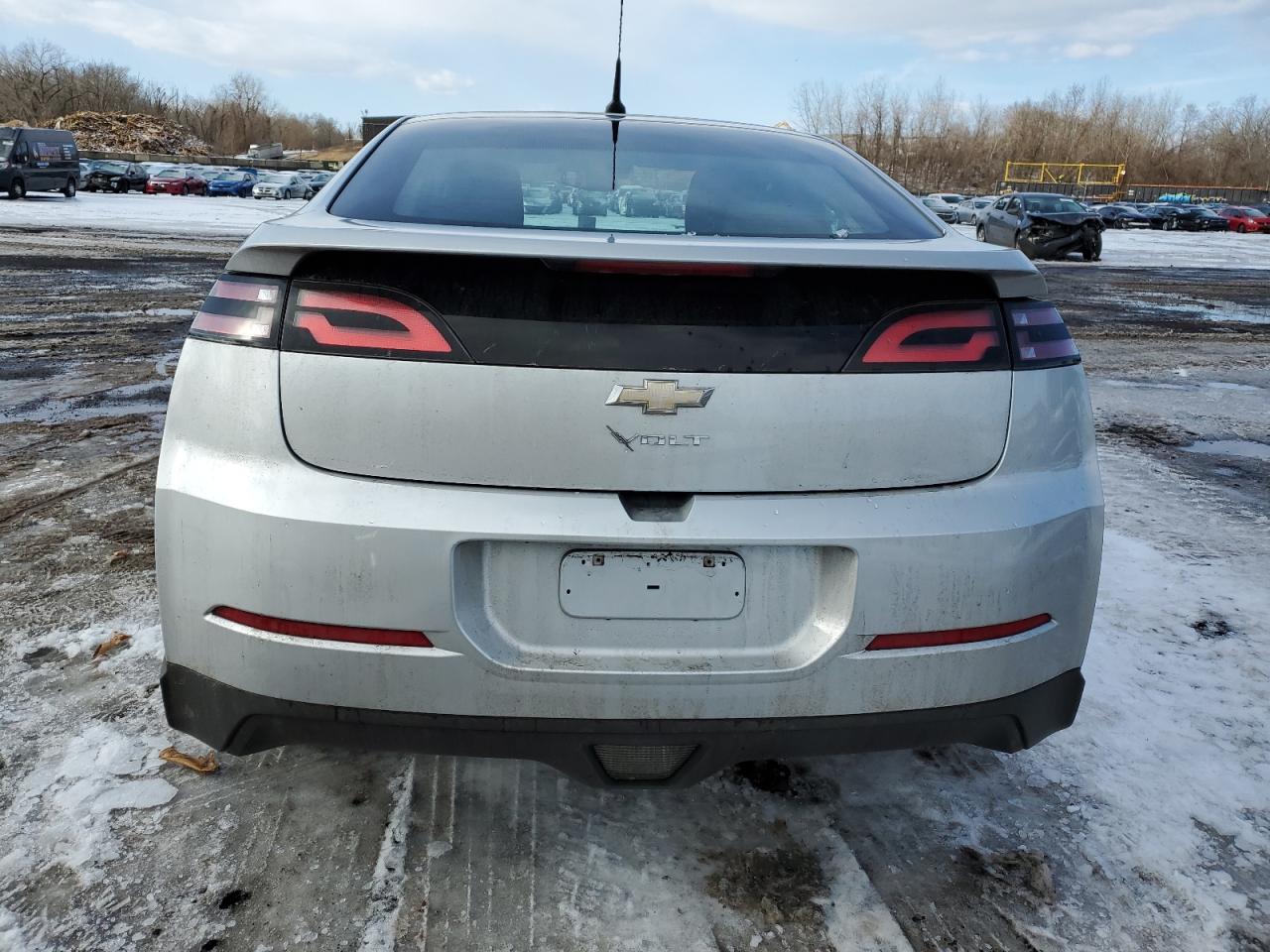 2014 Chevrolet Volt - Image 6