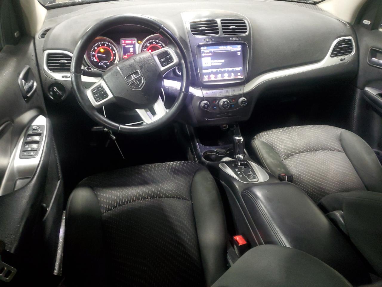 2011 Dodge Journey - Image 8