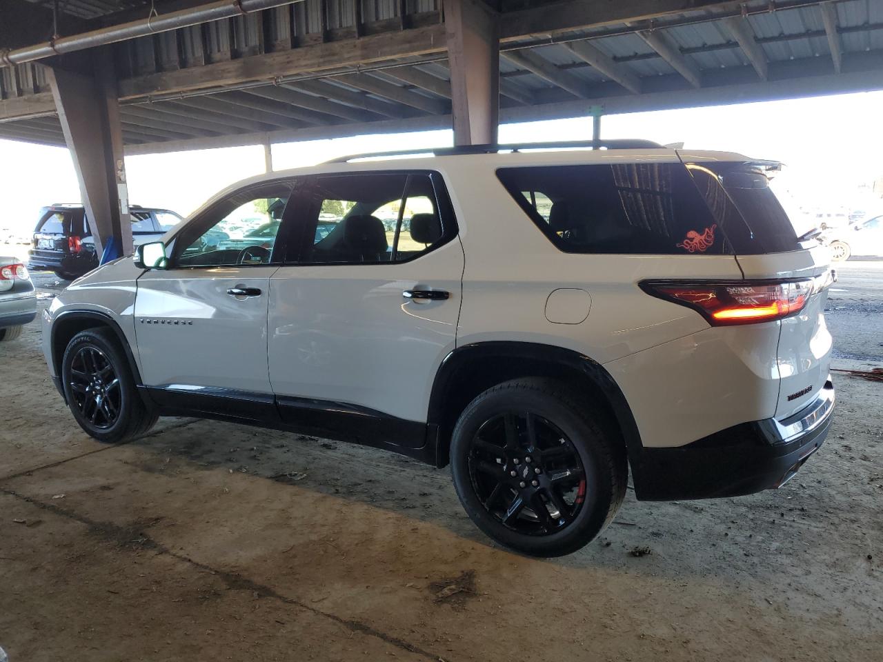 2021 Chevrolet Traverse - Image 2