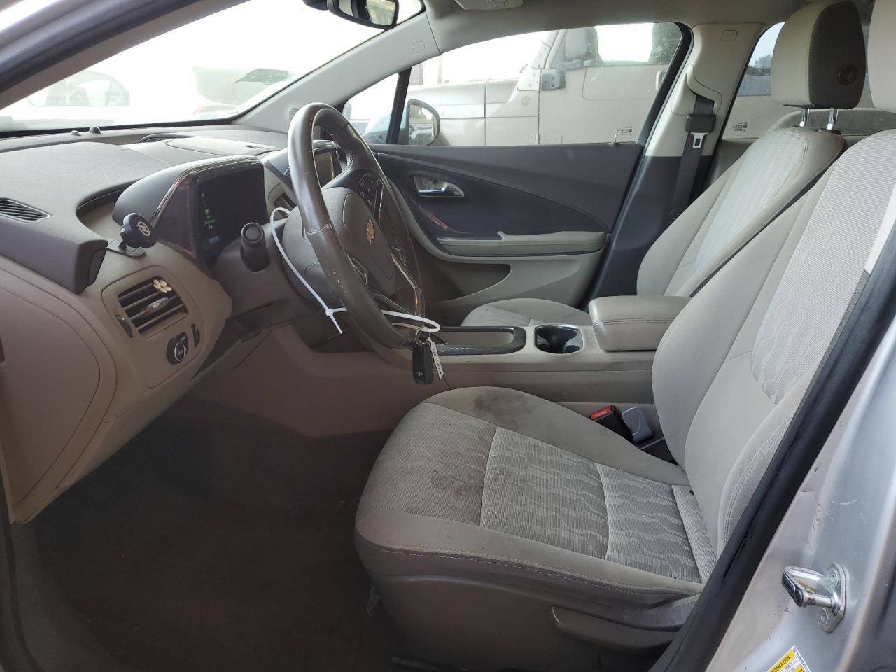 2013 Chevrolet Volt - Image 7