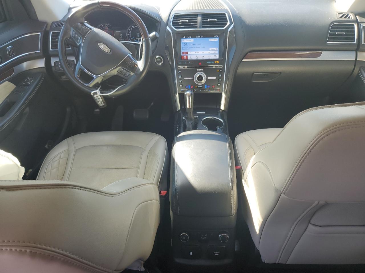 2018 Ford Explorer - Image 8