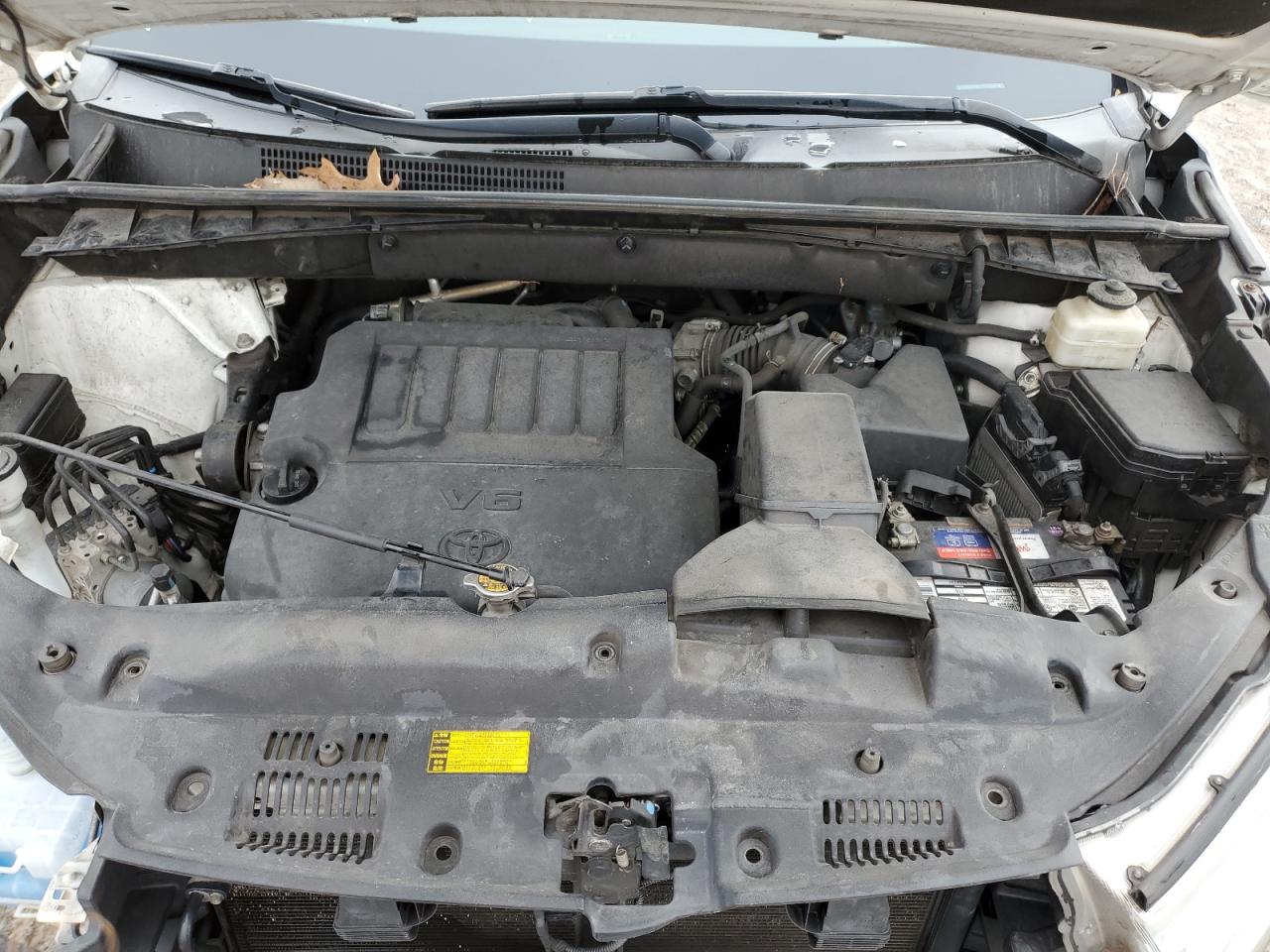2015 Toyota Highlander - Image 13