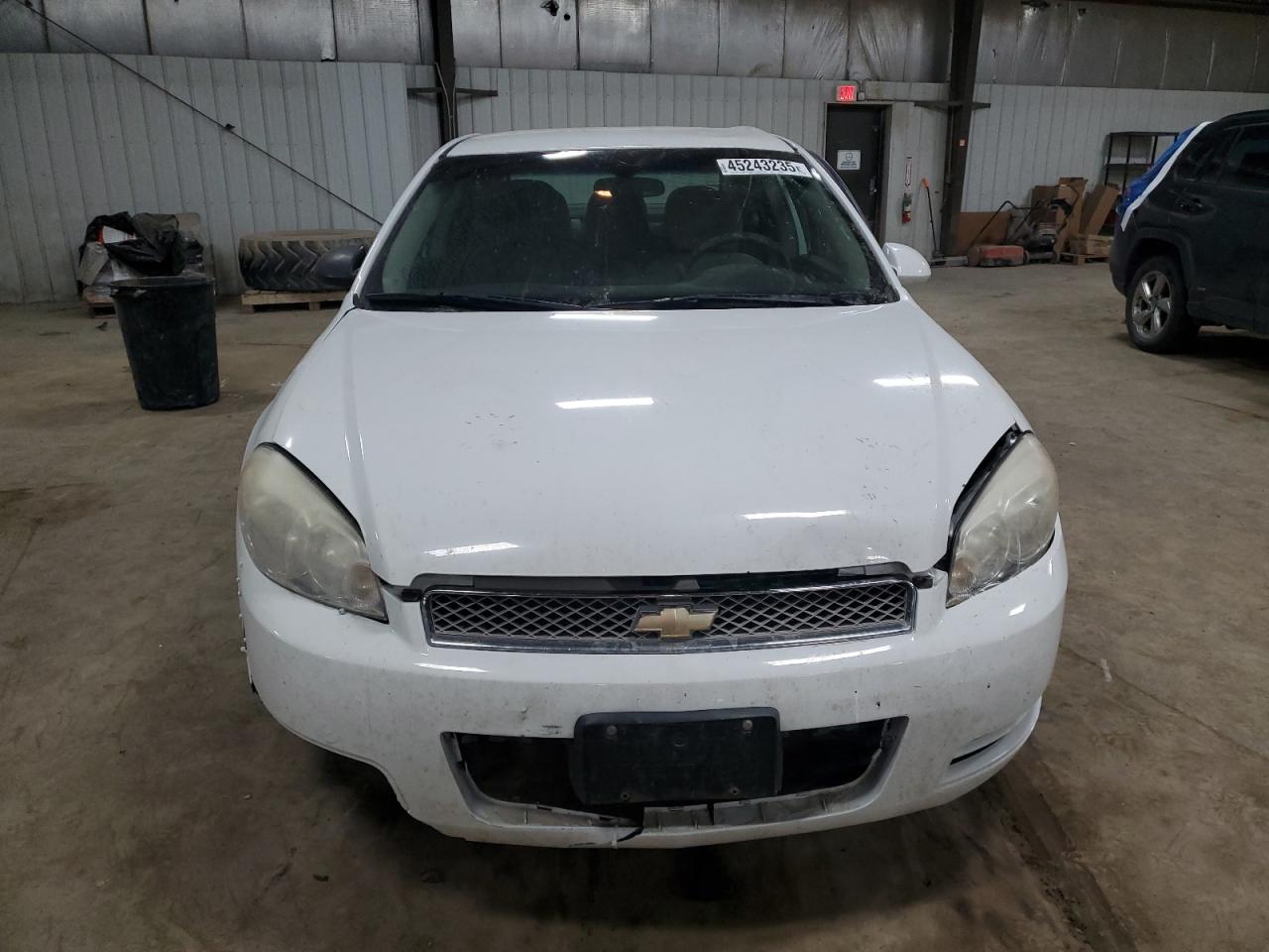 2011 Chevrolet Impala - Image 5