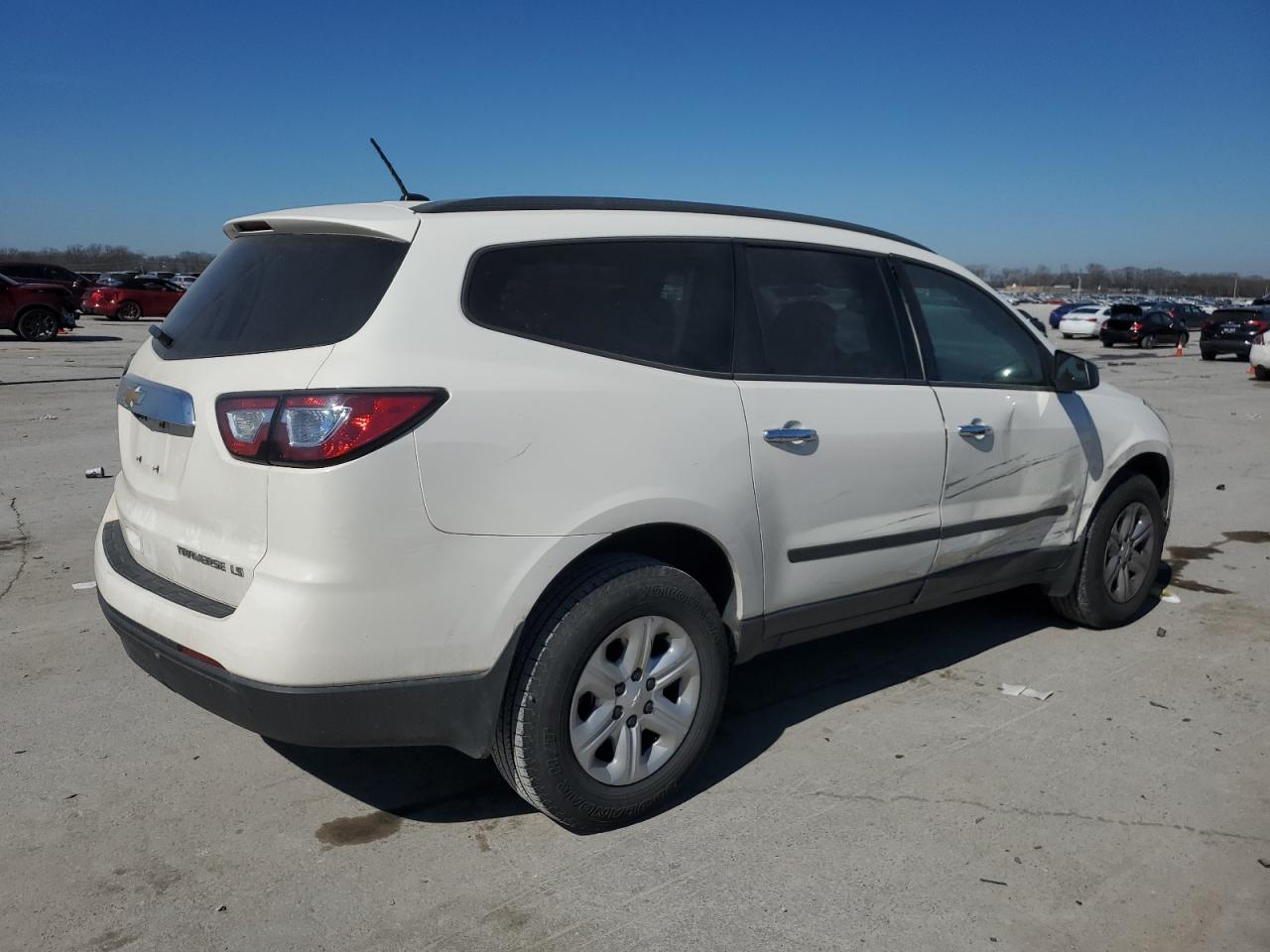 2014 Chevrolet Traverse - Image 3