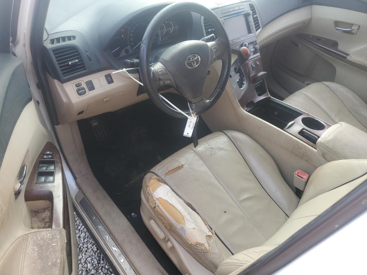 2011 Toyota Venza - Image 8
