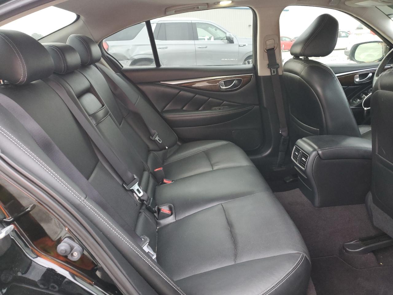 2016 Infiniti Q50 - Image 10