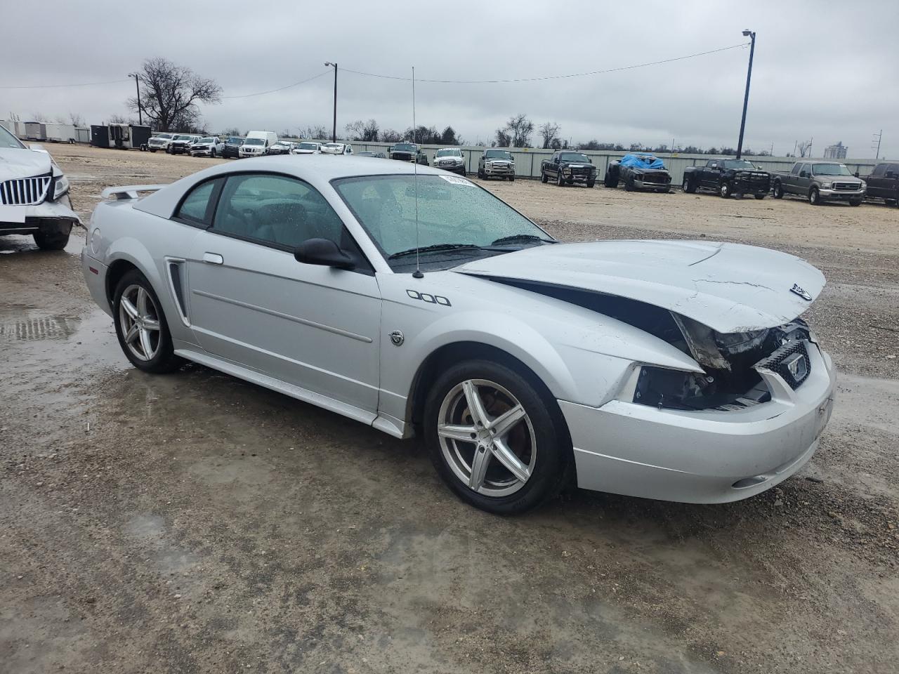 2004 Ford Mustang - Image 4