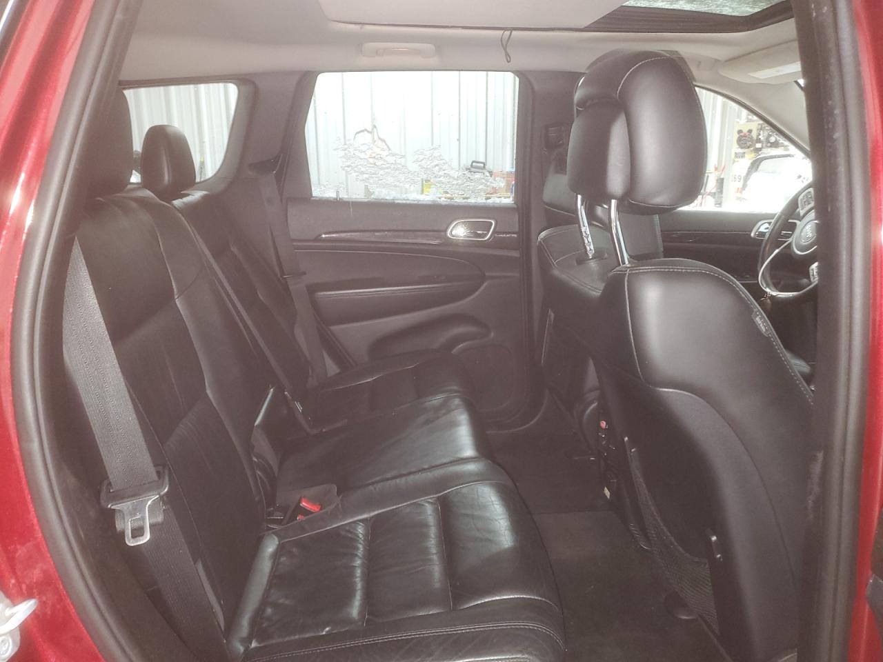 2012 Jeep Grand Cherokee - Image 11