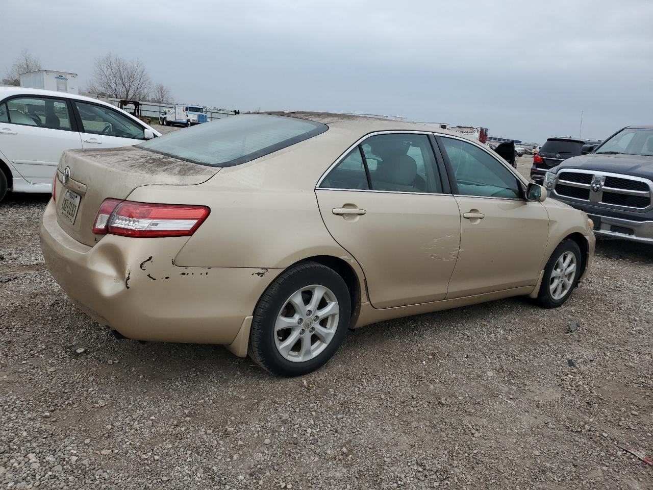 2011 Toyota Camry - Image 3