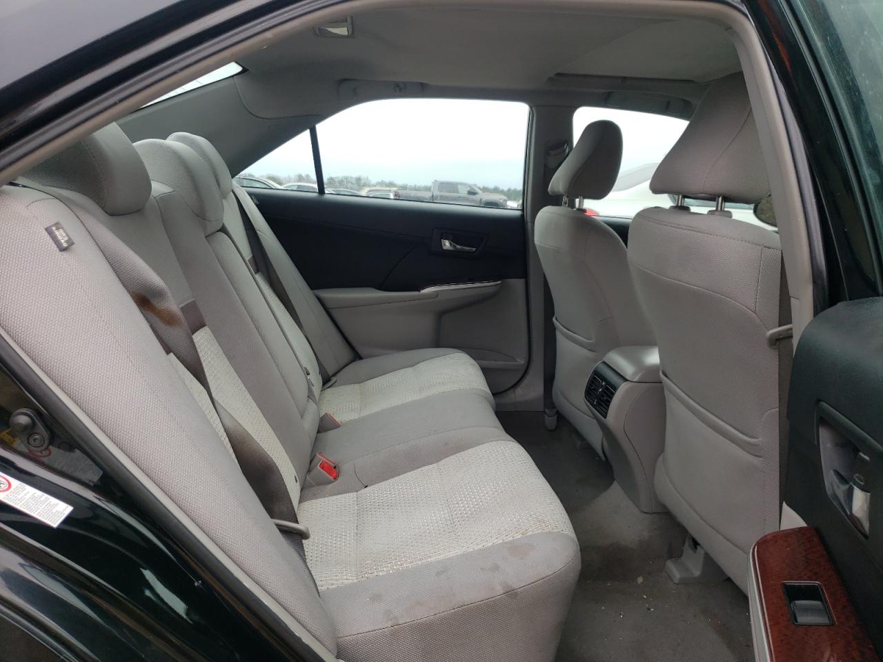 2014 Toyota Camry - Image 10