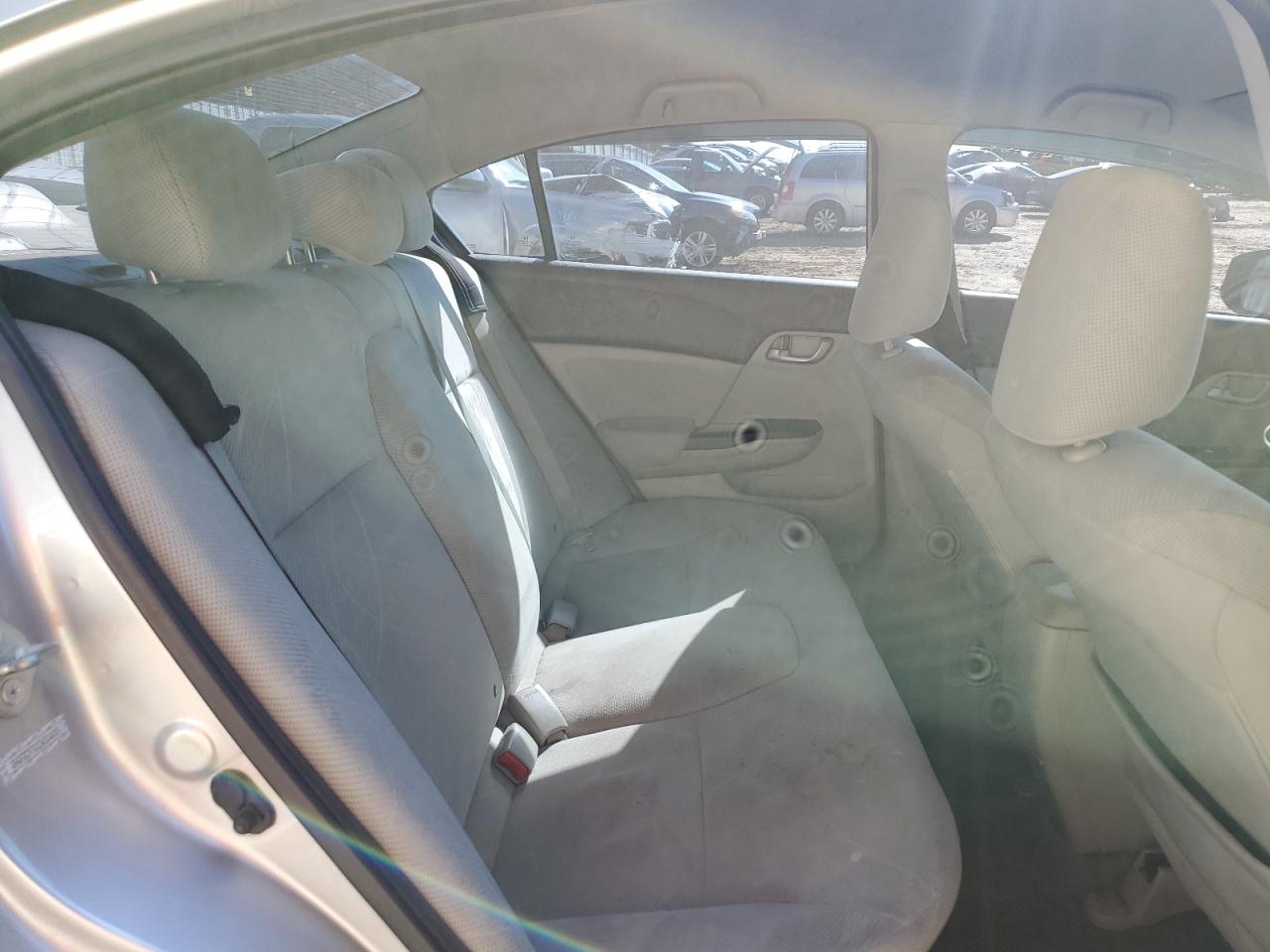 2012 Honda Civic - Image 11
