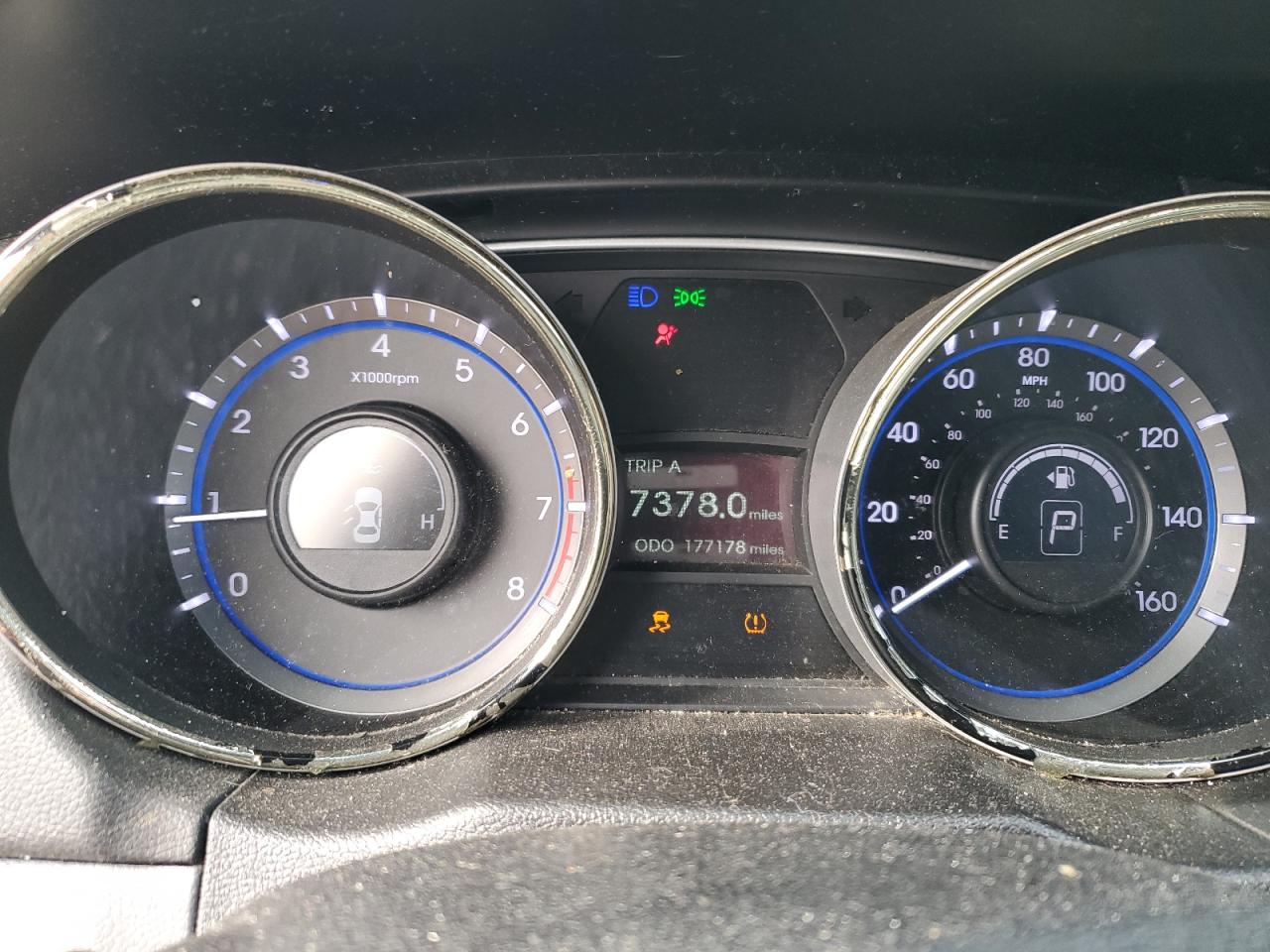 2013 Hyundai Sonata - Image 9