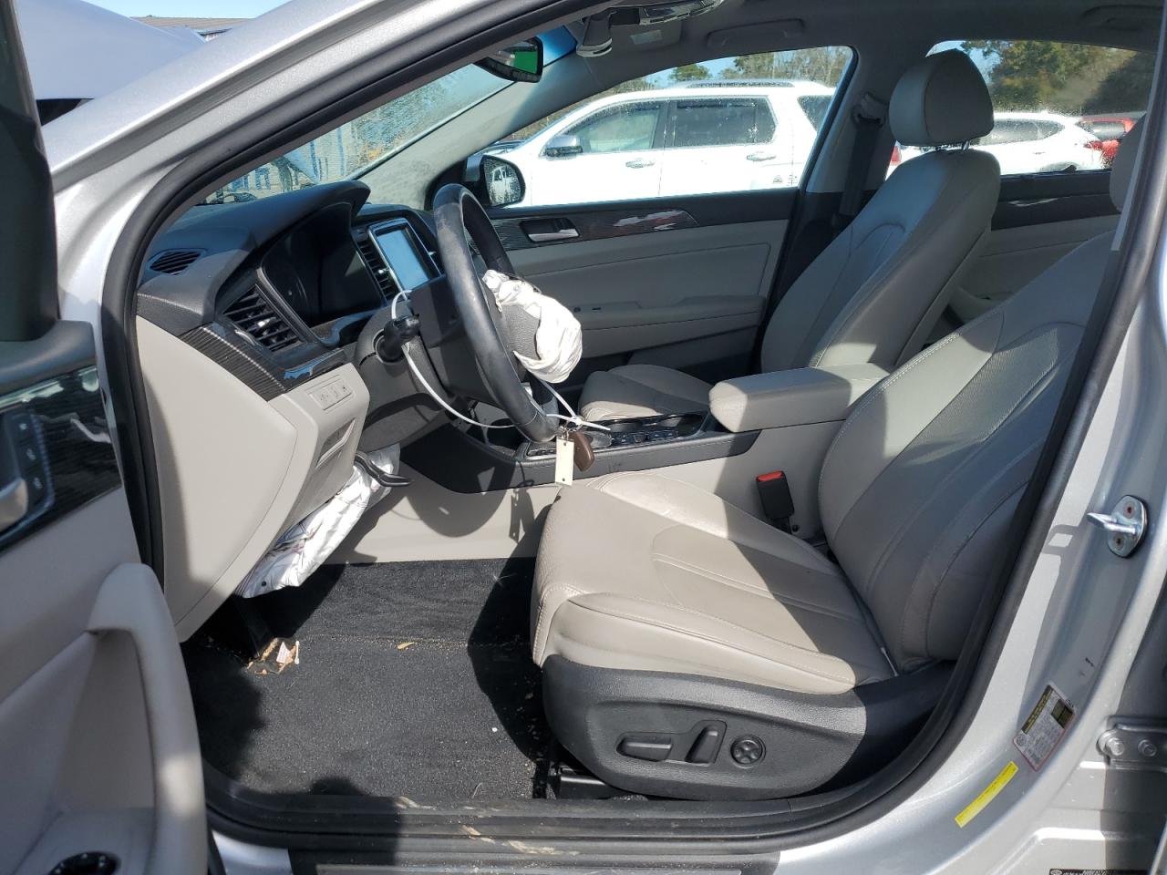 2018 Hyundai Sonata - Image 7