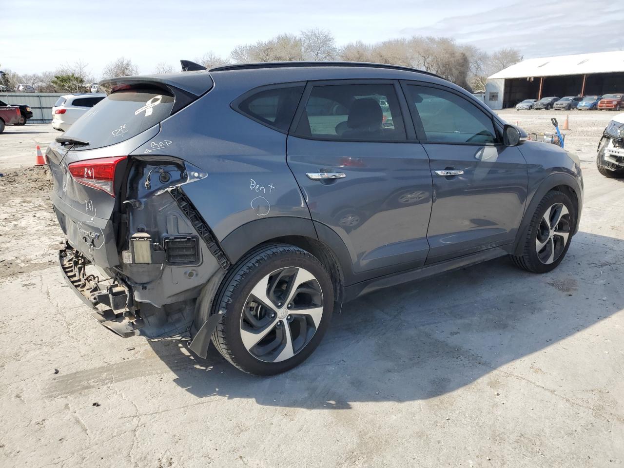 2016 Hyundai Tucson - Image 3