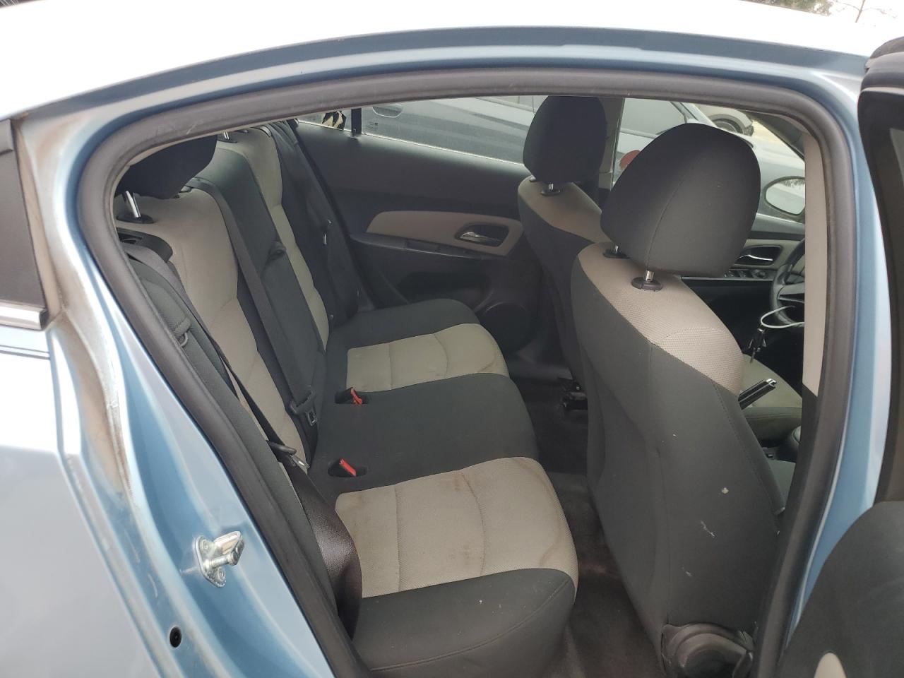 2012 Chevrolet Cruze - Image 10