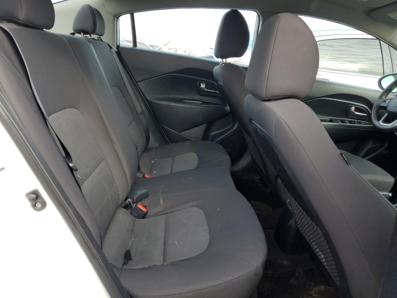 2017 Kia Rio - Image 10