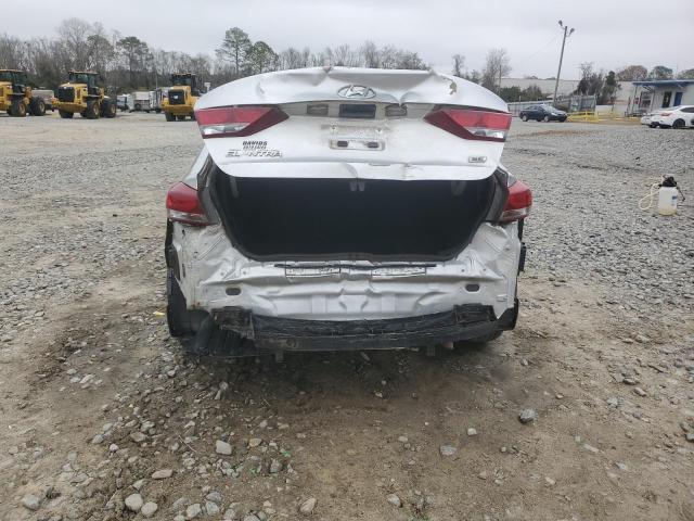  HYUNDAI ELANTRA 2018 Srebrny
