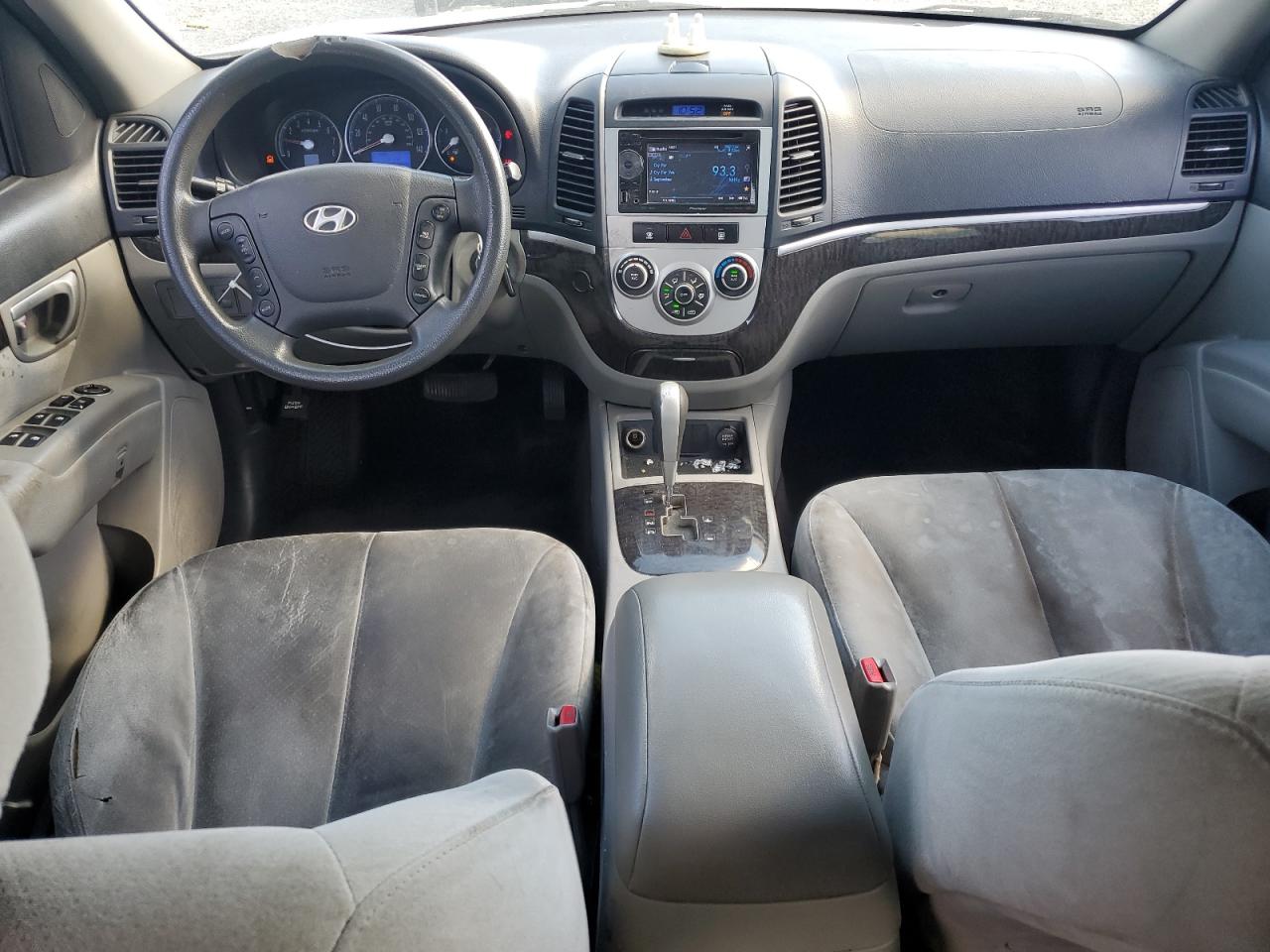 2008 Hyundai Santa Fe - Image 8